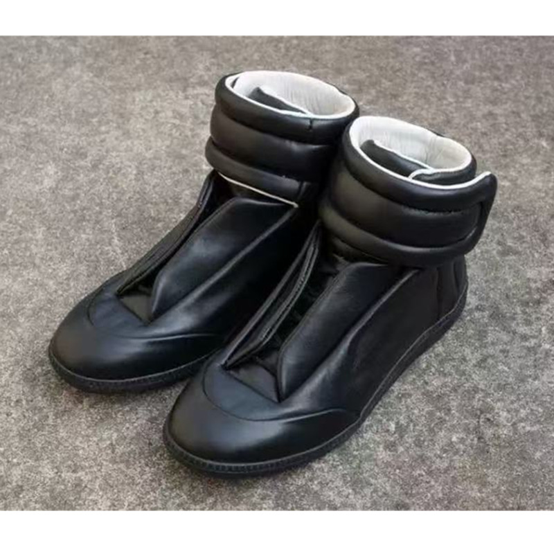 Women Futuristic Slip On High  - огляд і ціна Circle Hook Set